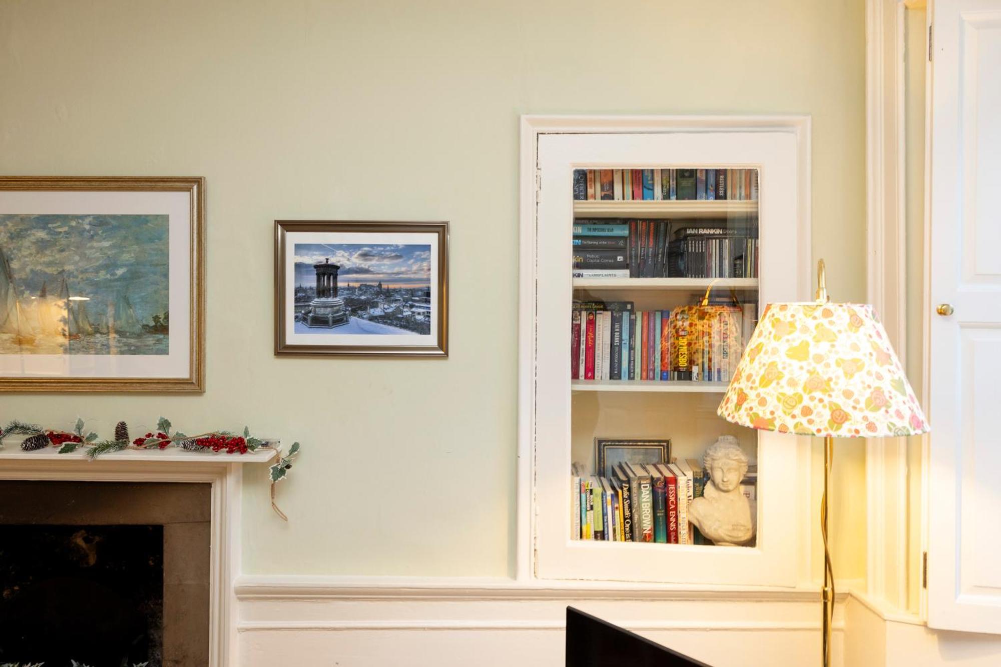 Joivy Beautiful Apartment, Private Garden, Calton Hill Edinburg Exteriör bild