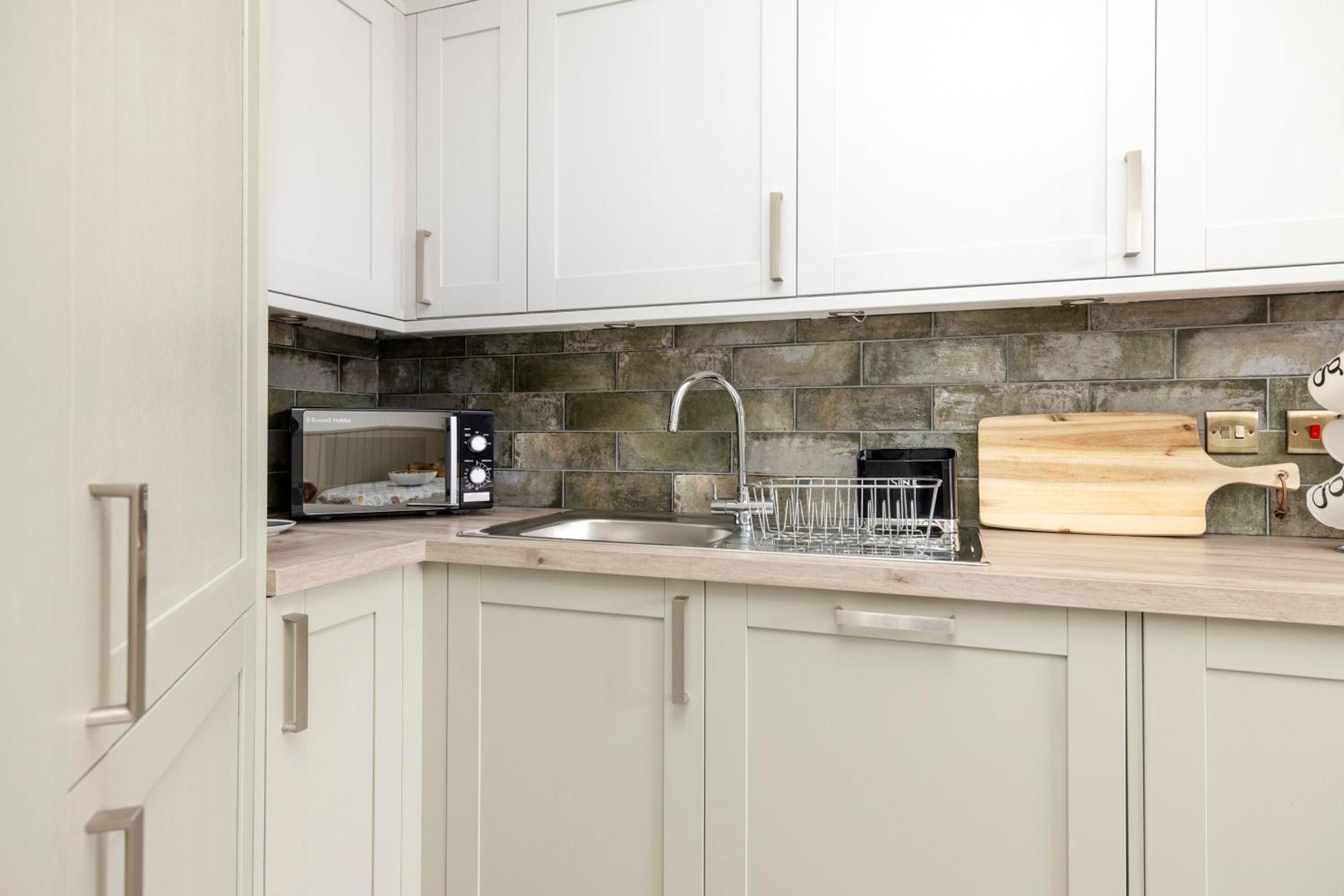 Joivy Beautiful Apartment, Private Garden, Calton Hill Edinburg Exteriör bild