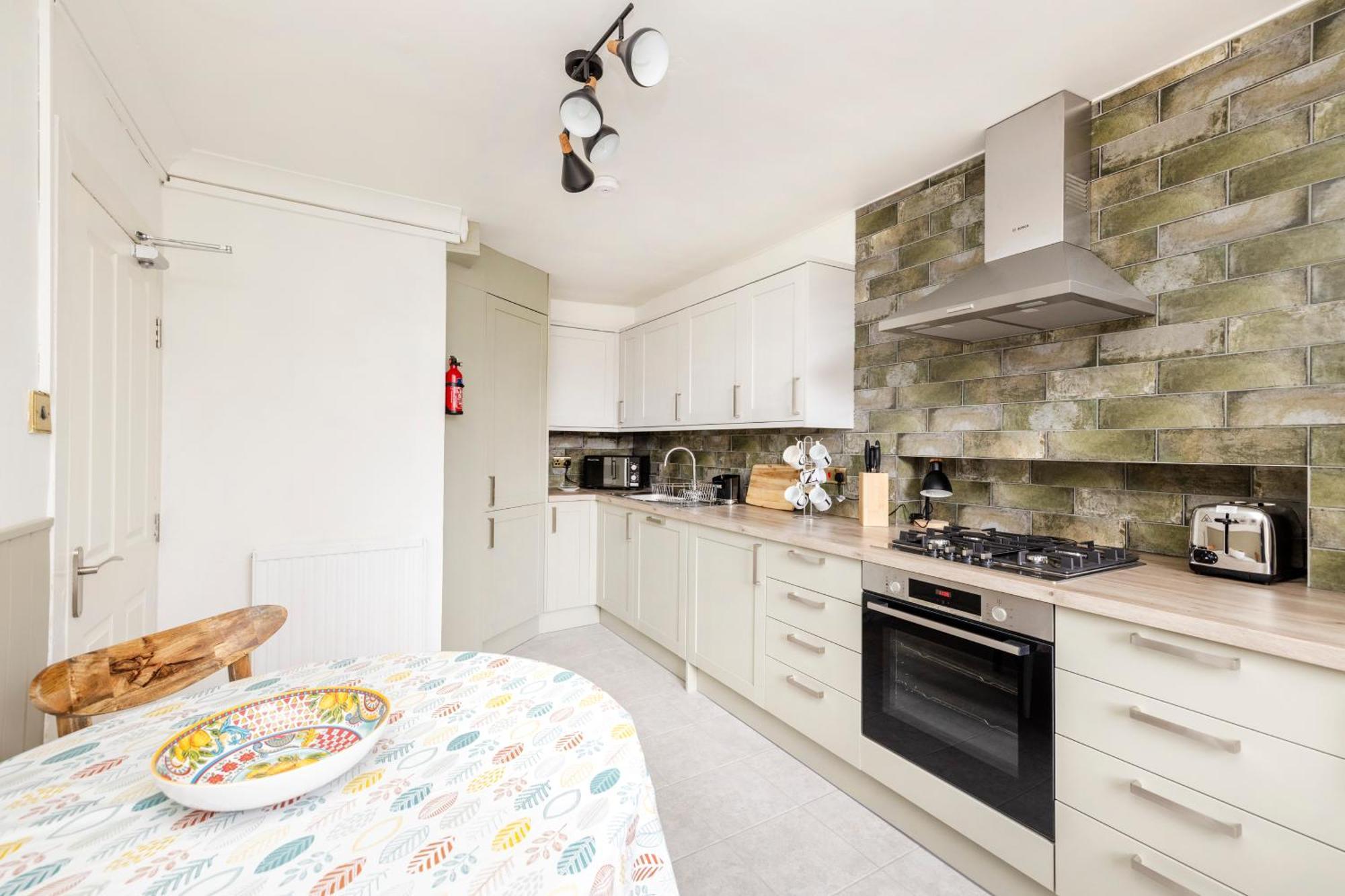 Joivy Beautiful Apartment, Private Garden, Calton Hill Edinburg Exteriör bild