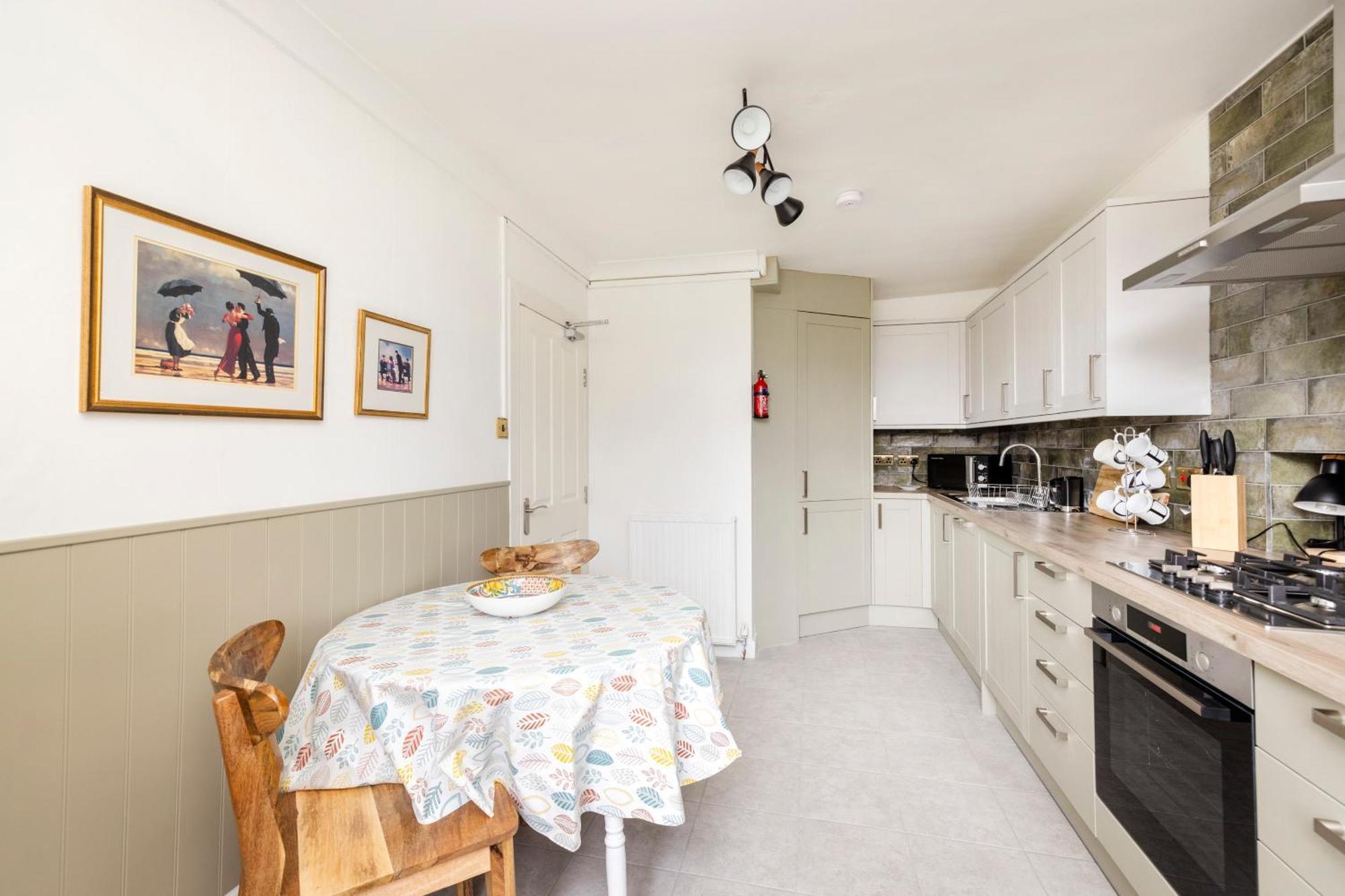 Joivy Beautiful Apartment, Private Garden, Calton Hill Edinburg Exteriör bild